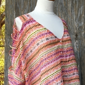 Rock and Republic Cold Shoulder‎ Aztec print top